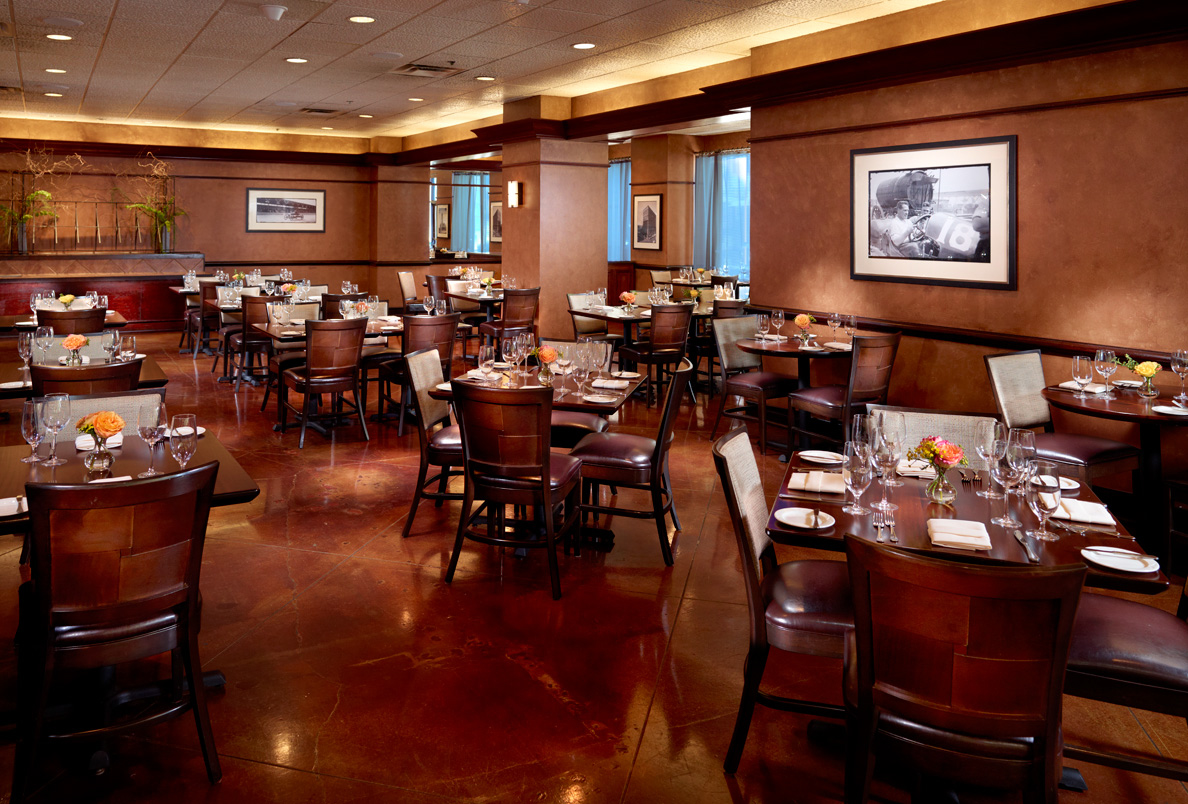 1913 Restaurant / Severin Bar